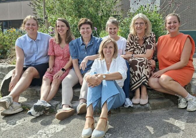 Juffen Verie, Droima, Truus, Daisy, Hilde, Isabel en Ingeborg