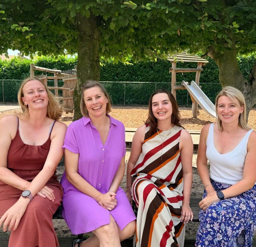 Juf Sietse - Juf Liesbeth - Juf Lien - Juf Laura